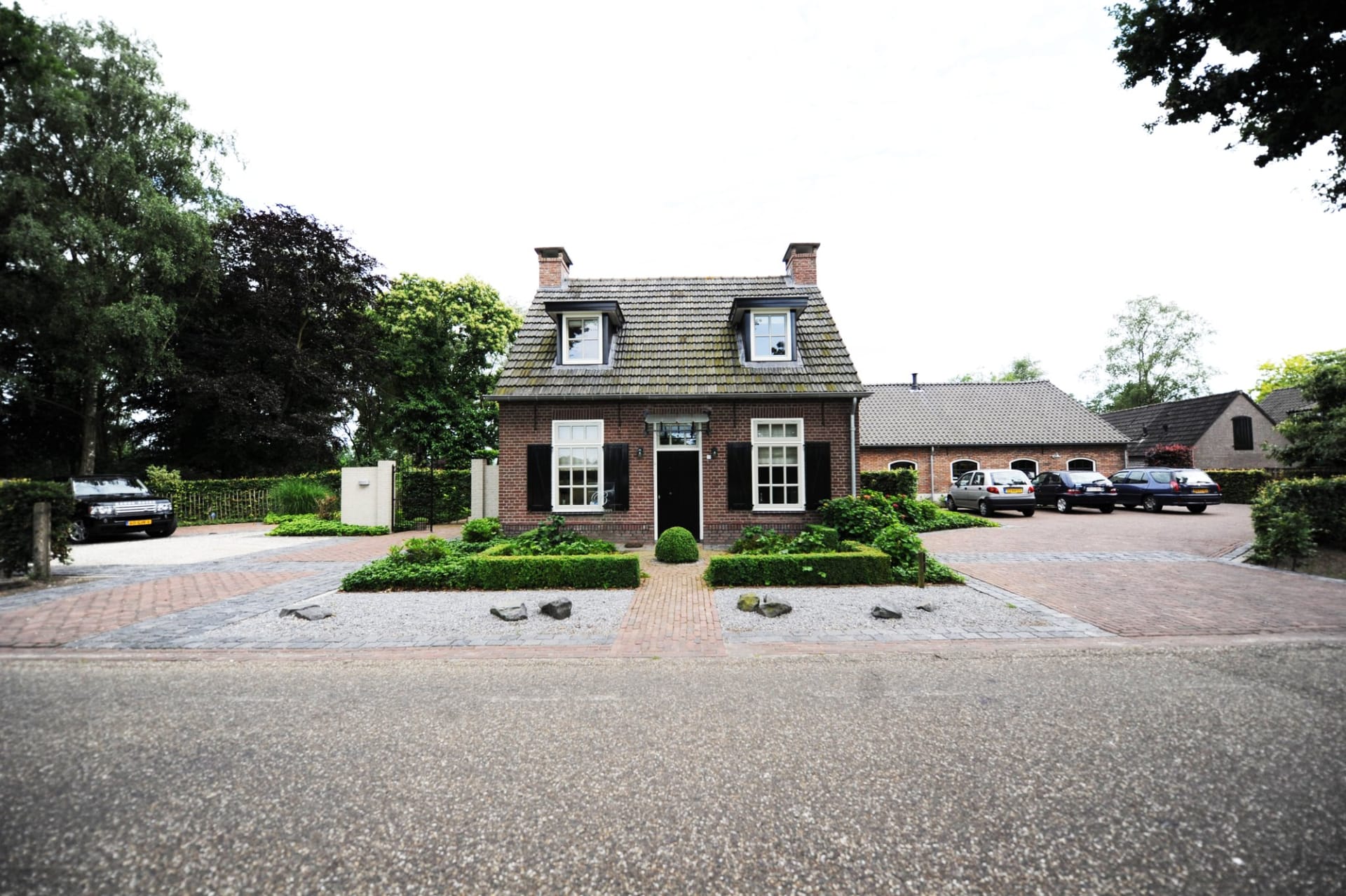 Uitvaartverzorger Nuenen: Wat krijgt u bij een kleinschalige uitvaartlocatie precies geregeld?